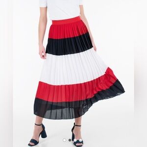 Tommy Hilfiger pleated skirt
